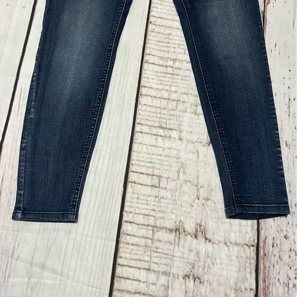 KENSIE EFFORTLESS ANKLE LENGTH MID RISE SKINNY JEANS size 6 or 28 EUC - Picture 10 of 14